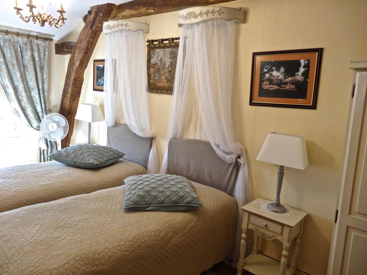 Chateau Les Vallees Tournon-Saint-Pierre Luaran gambar