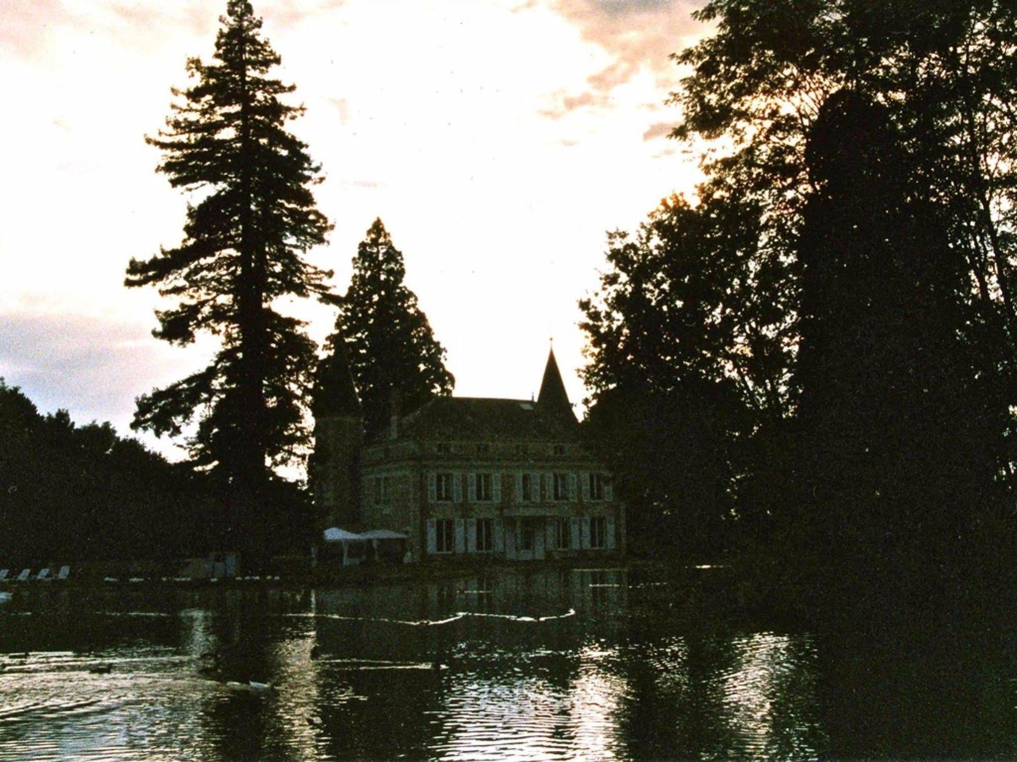 Chateau Les Vallees Tournon-Saint-Pierre Luaran gambar