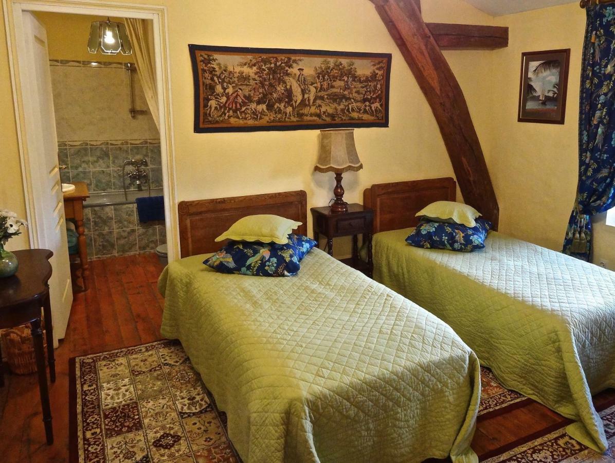 Chateau Les Vallees Tournon-Saint-Pierre Luaran gambar