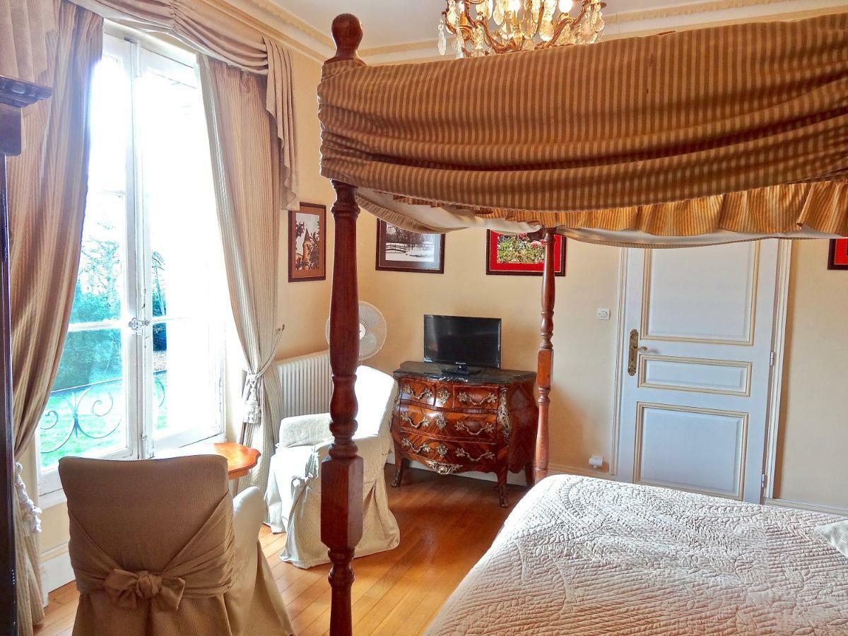 Chateau Les Vallees Tournon-Saint-Pierre Luaran gambar